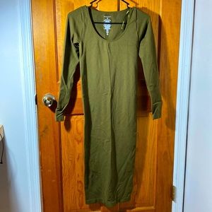 Flattering MIDI dress